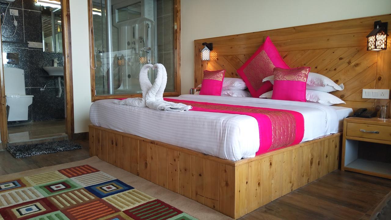Hotel Kayanat Dalhousie Dış mekan fotoğraf