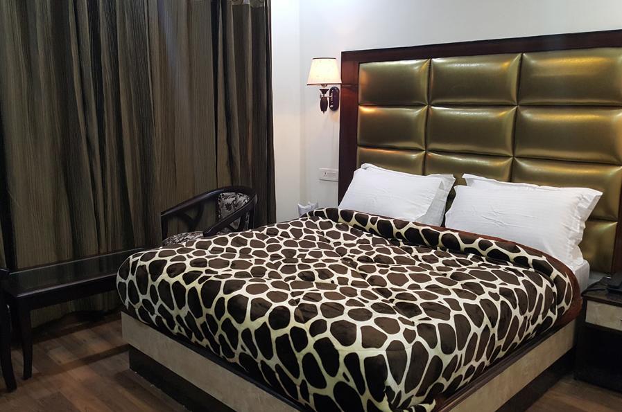 Hotel Kayanat Dalhousie Dış mekan fotoğraf